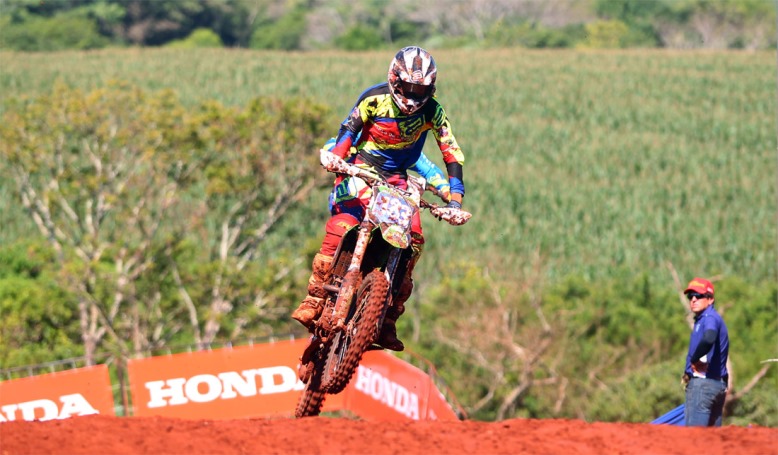 99972688_ResultadosBrasileirodeMotocross2017DomingoTallysNathan